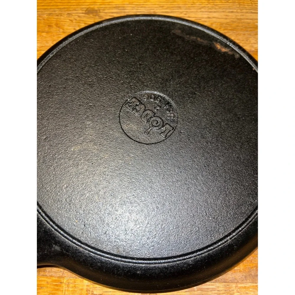 Lodge Cast Iron Griddle Pan 10.5 Inch Round Skillet Made in USA Black Cookware